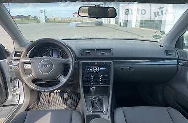 Седан Audi A4 2001 в Луцке