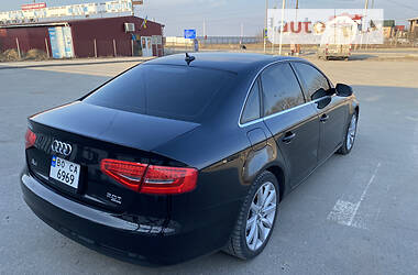 Седан Audi A4 2013 в Тернополі