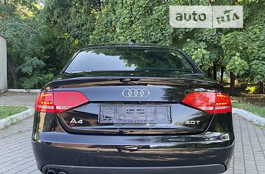 Седан Audi A4 2011 в 