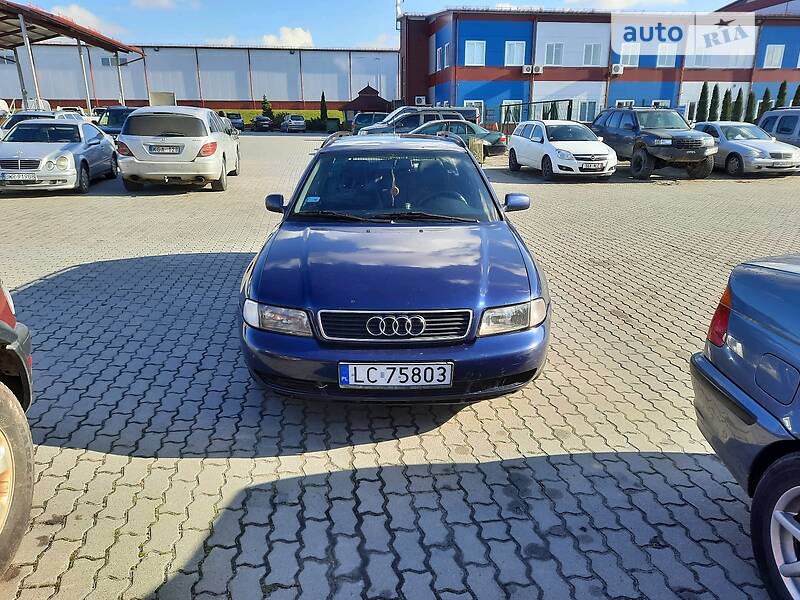 Универсал Audi A4 1998 в Луцке