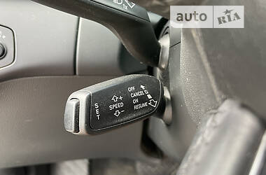 Седан Audi A4 2014 в 