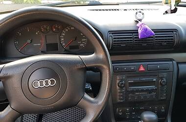 Универсал Audi A4 2001 в Долине