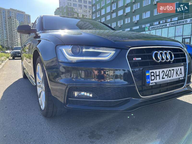 Седан Audi A4 2014 в Одессе