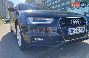 Седан Audi A4 2014 в 