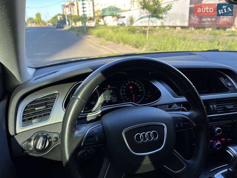 Седан Audi A4 2014 в Одессе