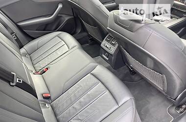 Седан Audi A4 2019 в 