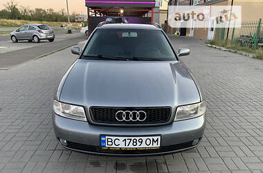 Унiверсал Audi A4 1999 в Стрию