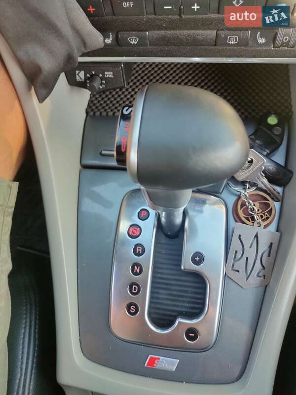 Универсал Audi A4 2005 в Умани