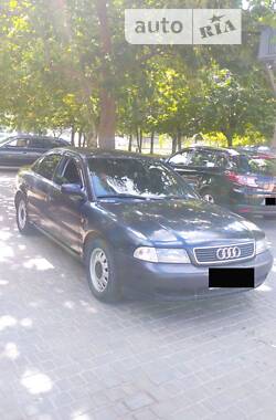 Седан Audi A4 1997 в Одессе