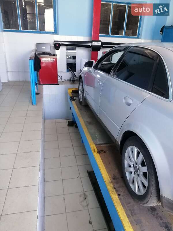 Седан Audi A4 2002 в Згуровке