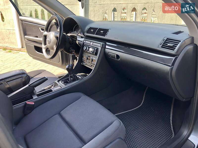 Универсал Audi A4 2002 в Олевске