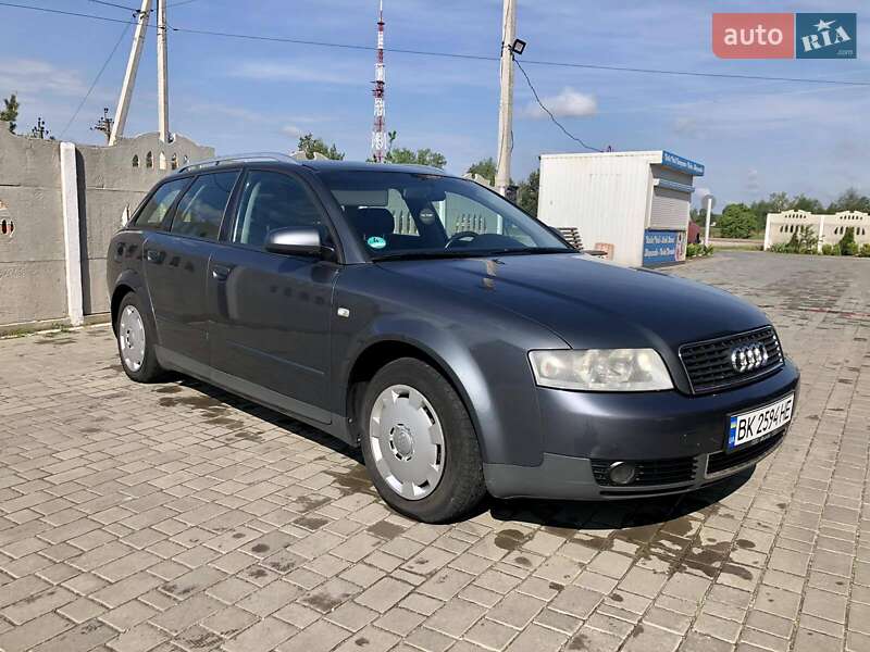 Универсал Audi A4 2002 в Олевске