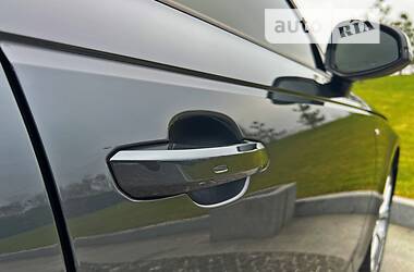 Седан Audi A4 2018 в 