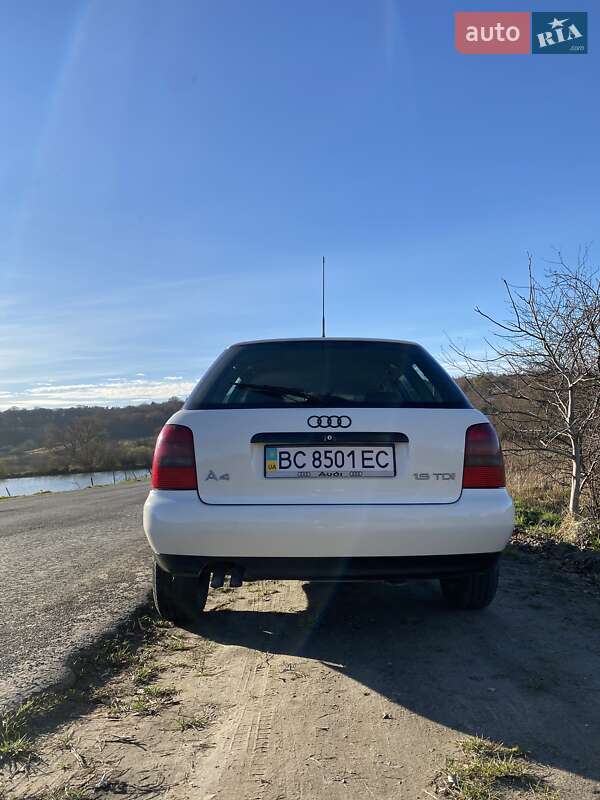 Универсал Audi A4 1997 в Львове