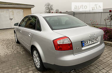 Седан Audi A4 2001 в Полонному