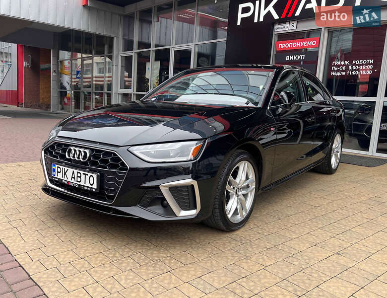 Седан Audi A4 2020 в Львові