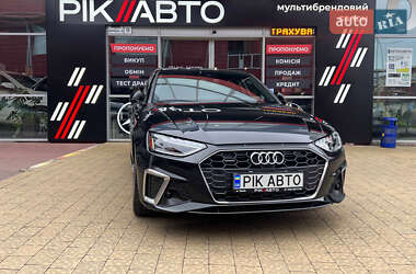 Седан Audi A4 2020 в Львові
