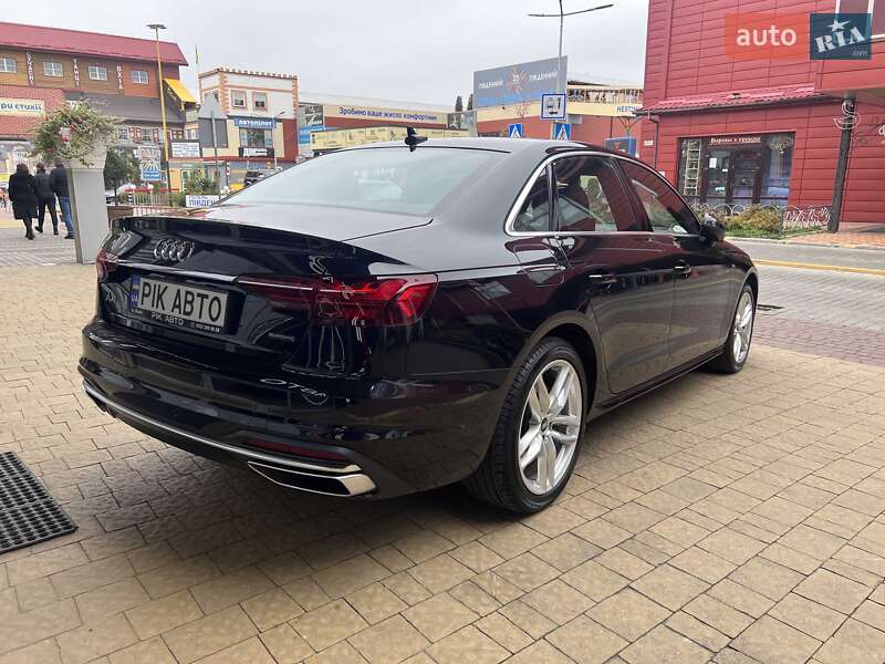 Седан Audi A4 2020 в Львові