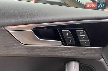 Седан Audi A4 2020 в Львові