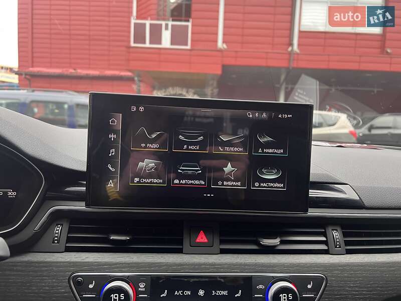 Седан Audi A4 2020 в Львові
