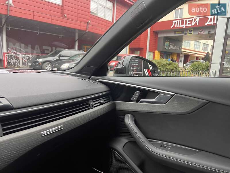 Седан Audi A4 2020 в Львові