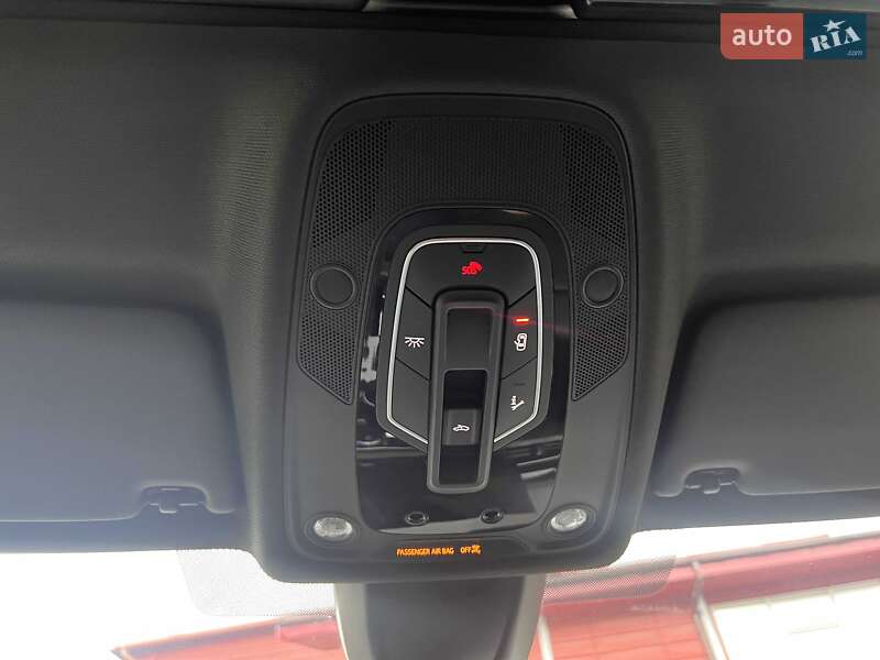 Седан Audi A4 2020 в Львові