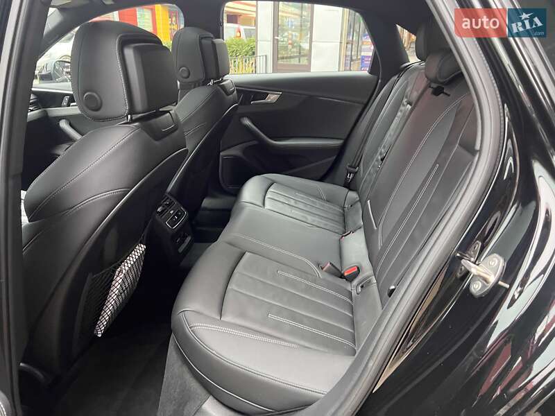 Седан Audi A4 2020 в Львові
