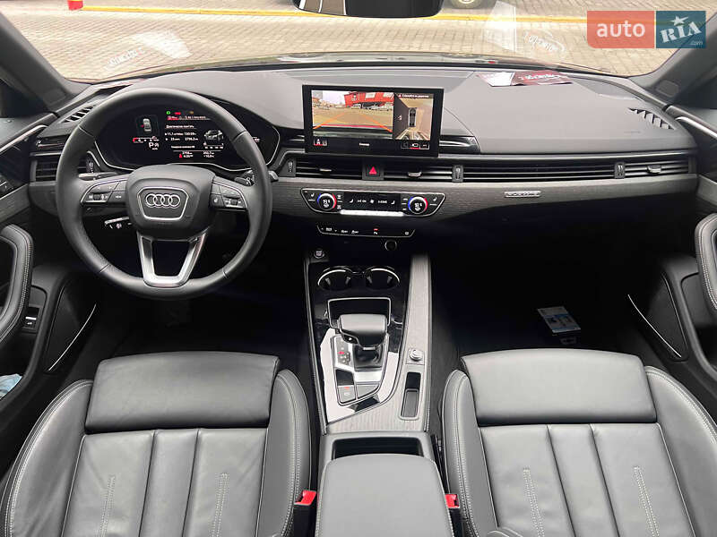 Седан Audi A4 2020 в Львові