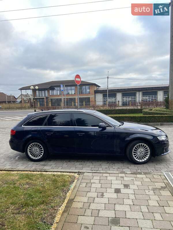 Универсал Audi A4 2010 в Сарнах