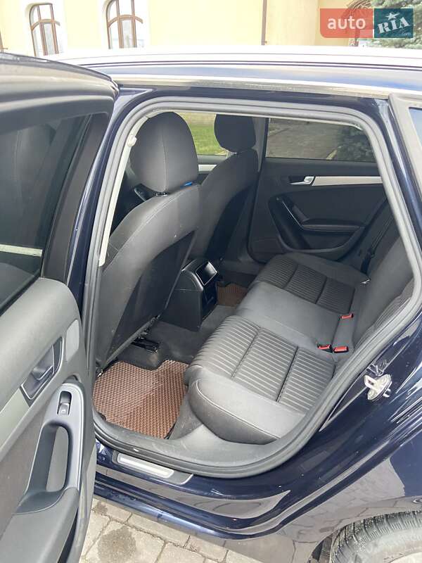 Универсал Audi A4 2010 в Сарнах
