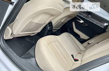Седан Audi A4 2017 в 