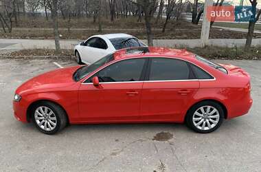 Седан Audi A4 2012 в 