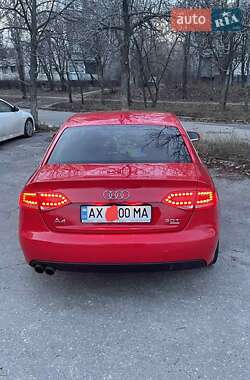 Седан Audi A4 2012 в 