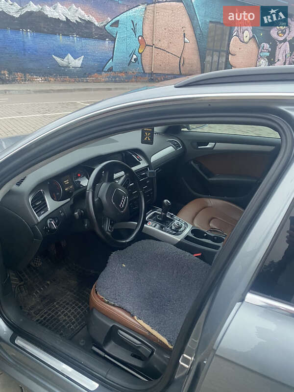 Универсал Audi A4 2010 в Луцке