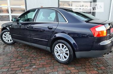 Седан Audi A4 2003 в Сарнах