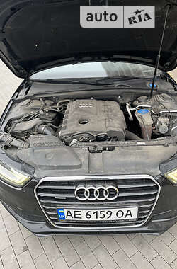 Седан Audi A4 2014 в Днепре