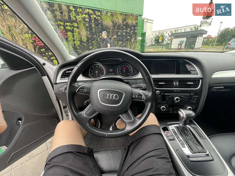 Седан Audi A4 2014 в Херсоне