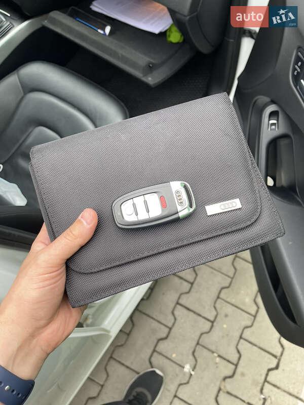 Седан Audi A4 2014 в Херсоне