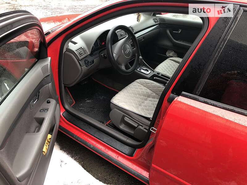 Седан Audi A4 2004 в Калуше
