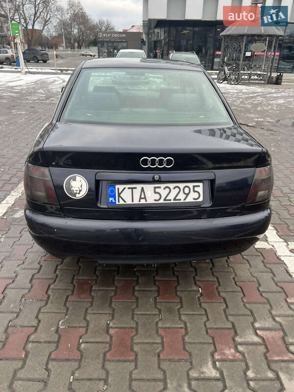 Седан Audi A4 1999 в Одессе