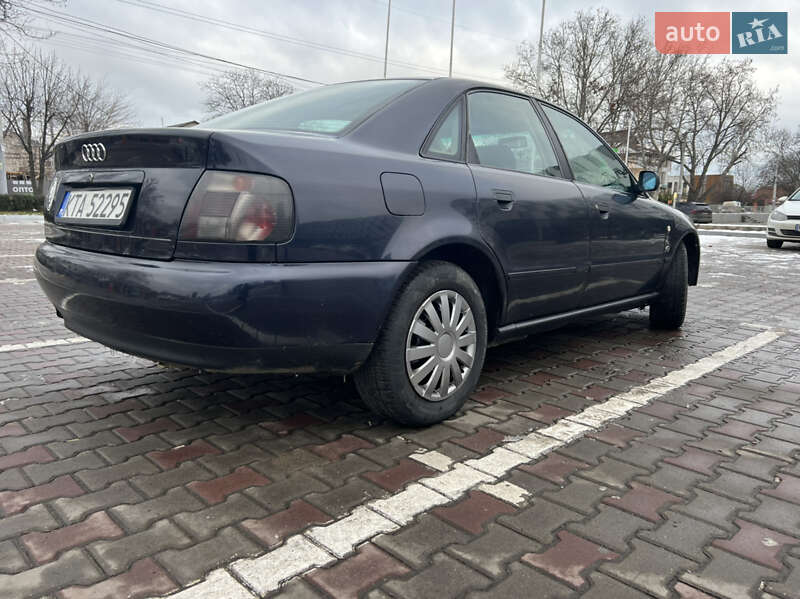 Седан Audi A4 1999 в Одессе