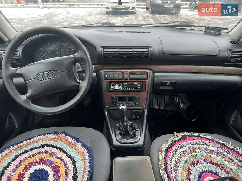 Седан Audi A4 1999 в Одессе