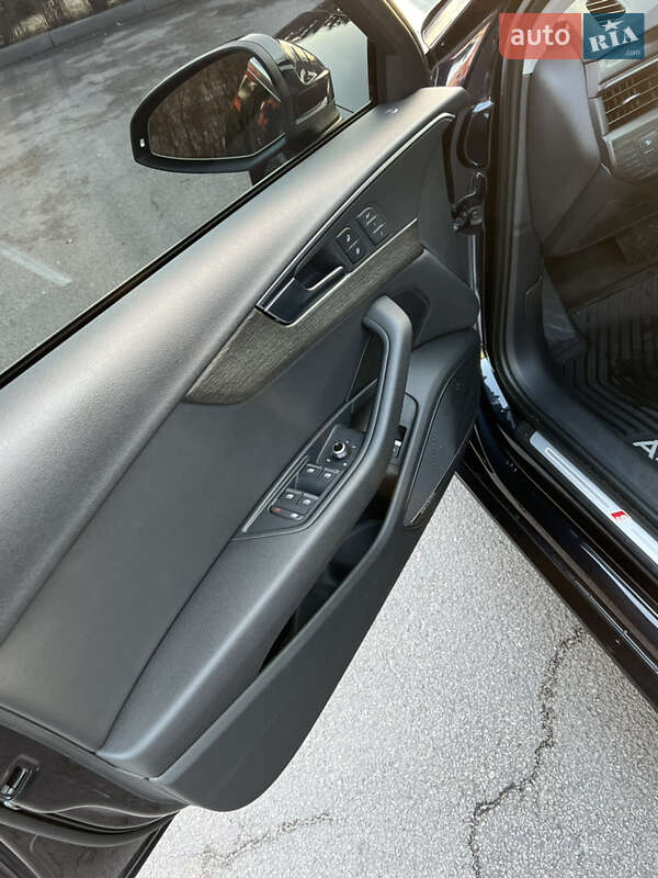 Седан Audi A4 2018 в Каменском