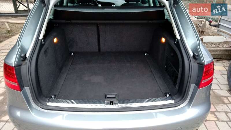 Универсал Audi A4 2010 в Бориславе