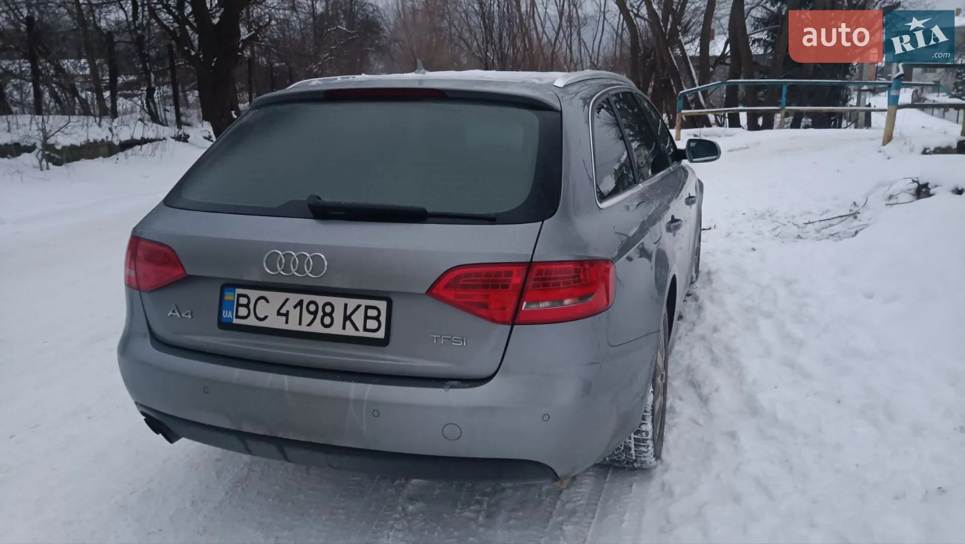 2010 Audi A4 - мініатюра 13