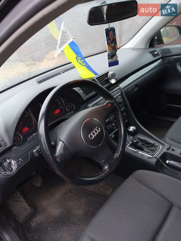 Универсал Audi A4 2001 в Окнах
