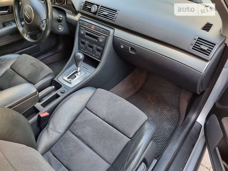 Седан Audi A4 2004 в Ивано-Франковске
