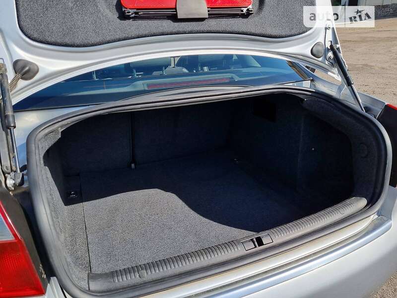 Седан Audi A4 2004 в Ивано-Франковске