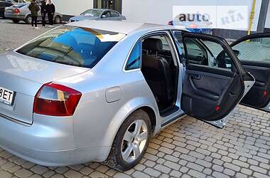 Седан Audi A4 2004 в 