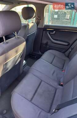 Седан Audi A4 2001 в 